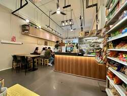 City Gate (D7), Retail #452125531